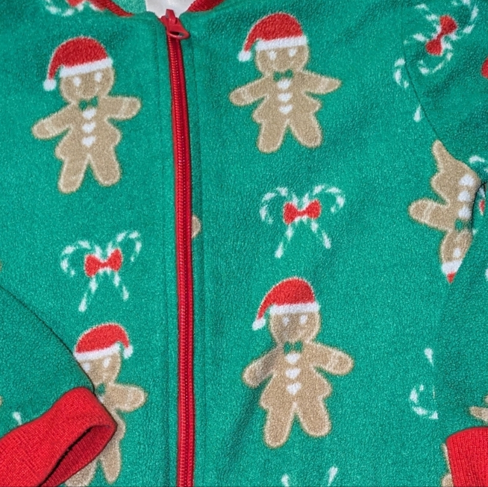 Super Cute Tag Green Pajama Set with Red Accents